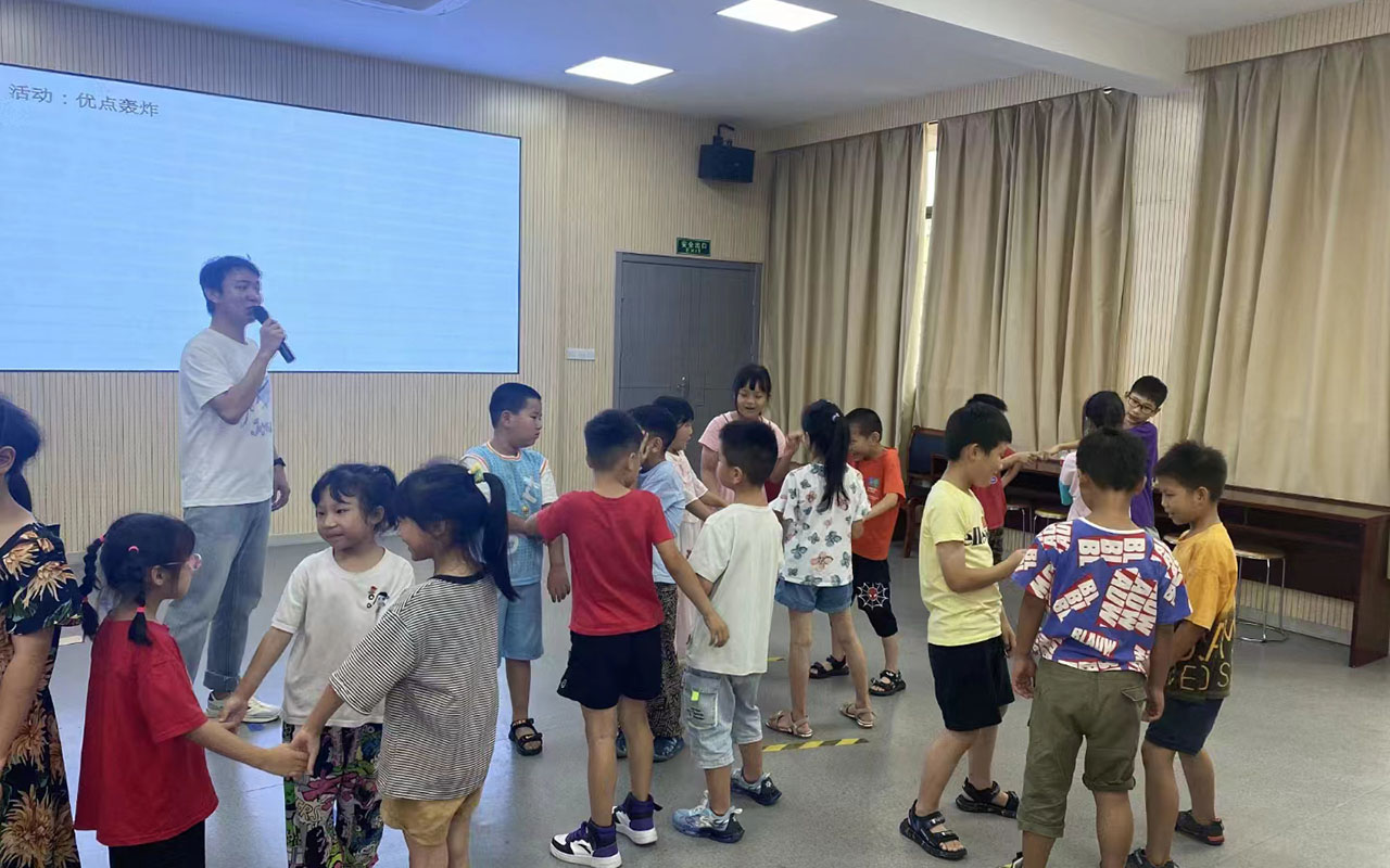 周口龙观乡中心学校